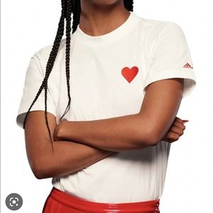 ADIDAS Ivy Park Heart T-Shirt *never worn, excellent condition*